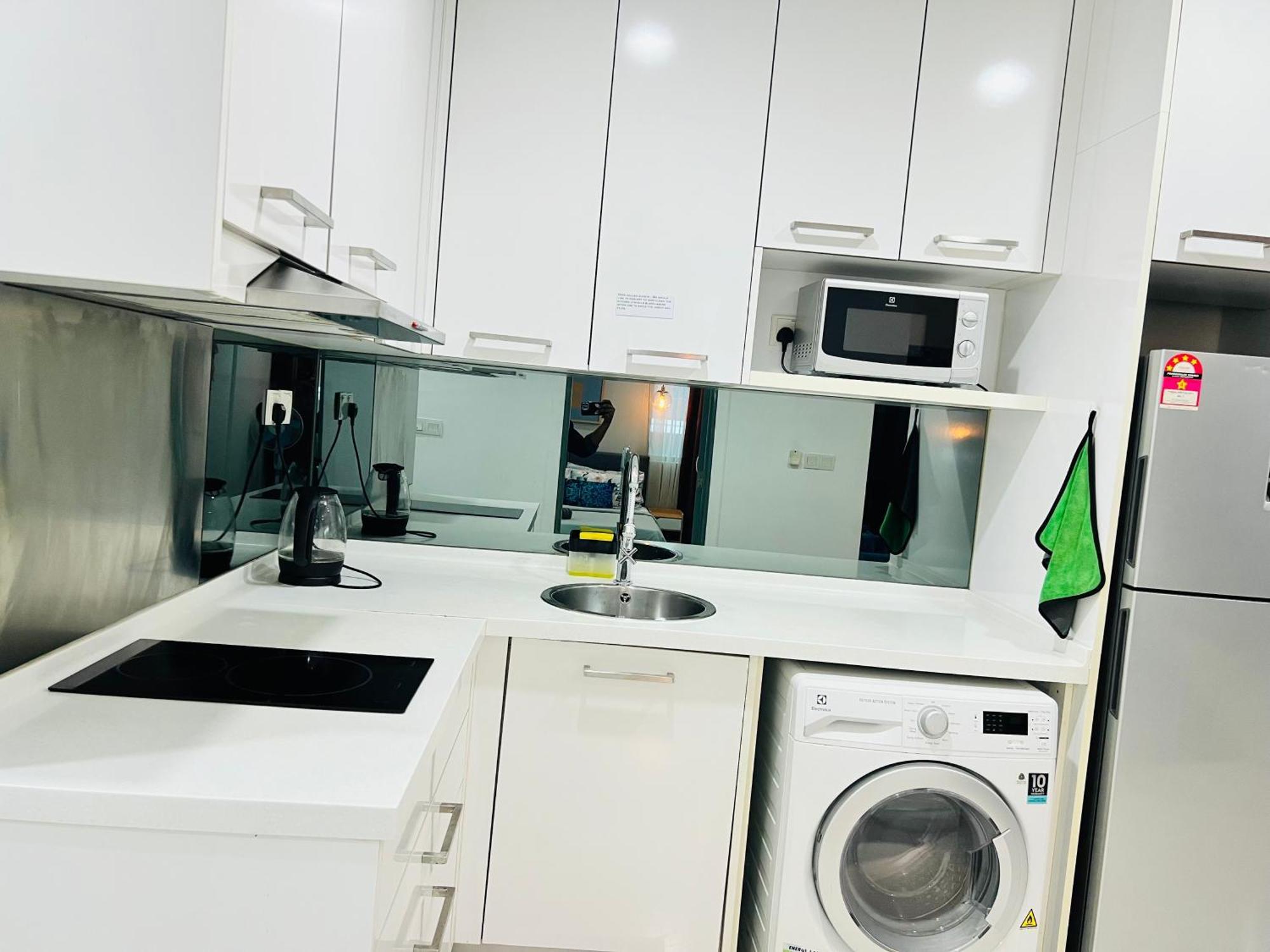 Mercu Summer Suites Klcc By Sweet Home Kuala Lumpur Luaran gambar