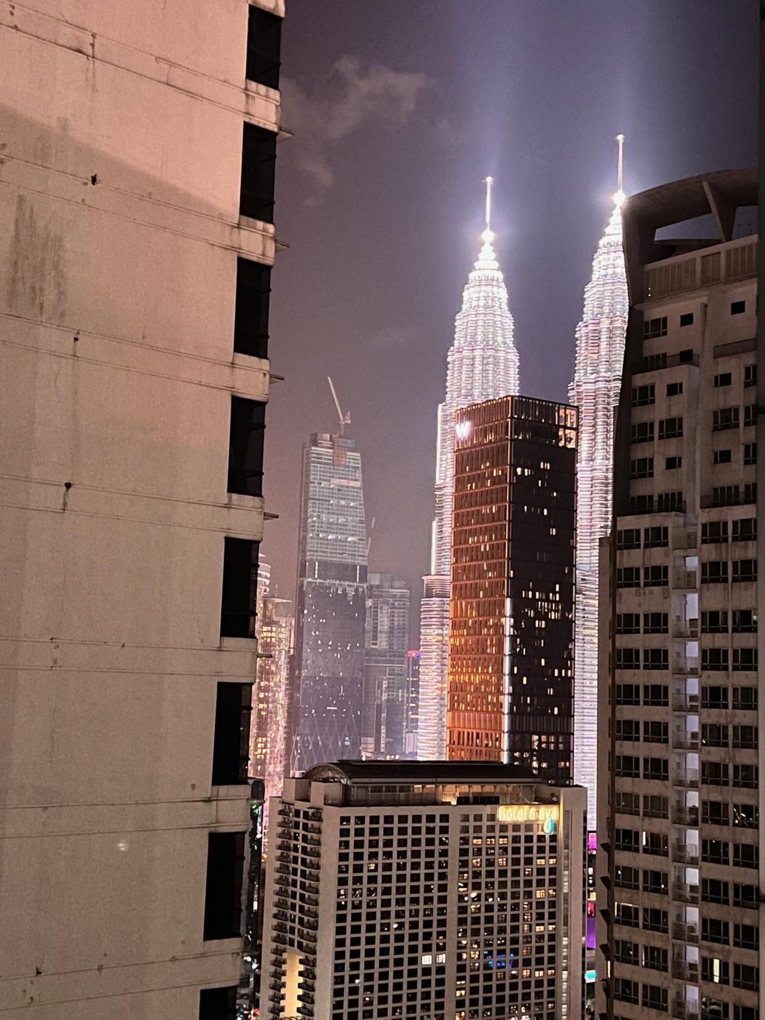 Mercu Summer Suites Klcc By Sweet Home Kuala Lumpur Luaran gambar