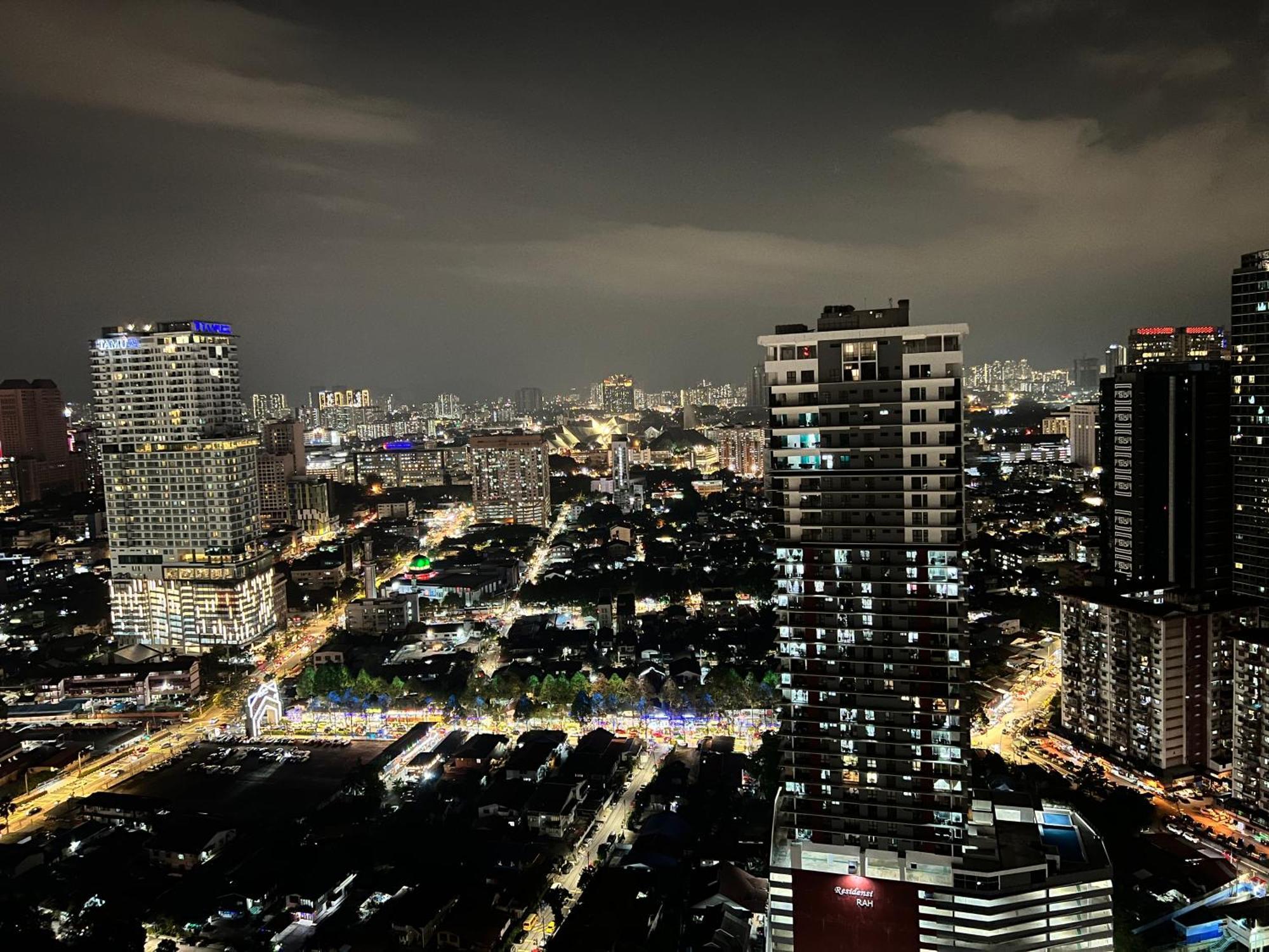 Mercu Summer Suites Klcc By Sweet Home Kuala Lumpur Luaran gambar